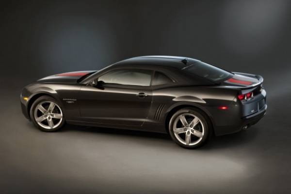 Chevrolet Camaro 2012, festeggia il 45°