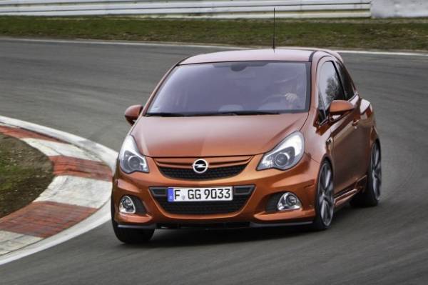 Opel Corsa OPC Nürburgring Edition, nuove foto