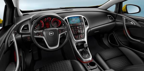 Opel Astra GTC, telaio meccatronico ad alte prestazioni