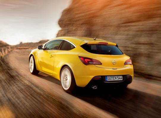 Opel Astra GTC, telaio meccatronico ad alte prestazioni