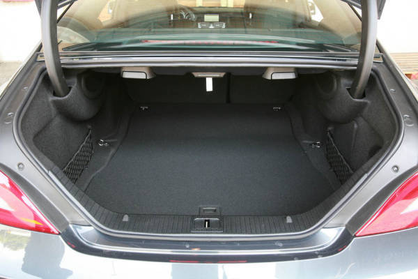 Mercedes CLS 63 AMG: interni