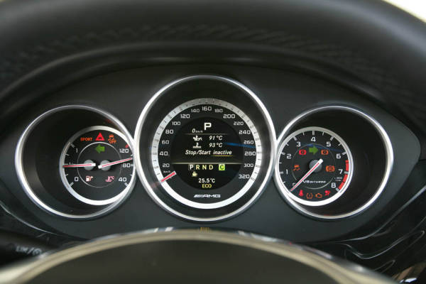 Mercedes CLS 63 AMG: interni