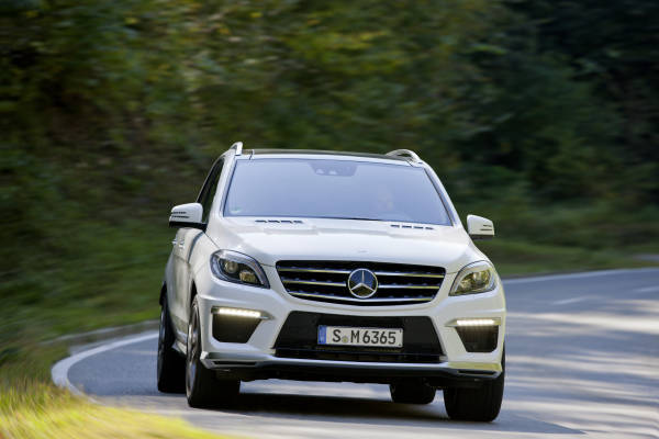 Mercedes-Benz ML 63 AMG, V8 biturbo da 525 cv