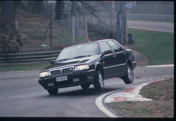 Lancia Thema Ferrari, la mitica 8.32