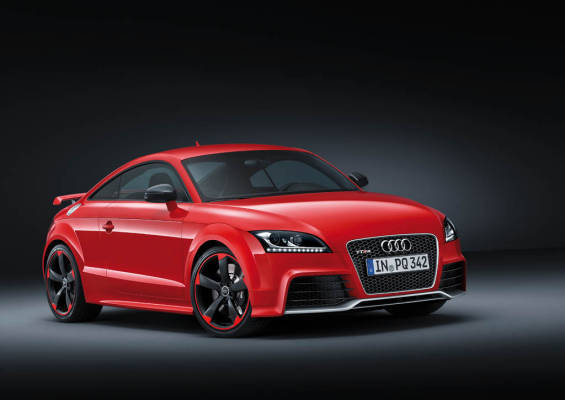 Audi TT RS Plus: le immagini