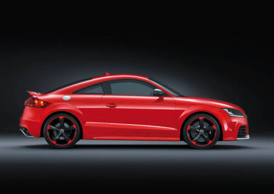 Audi TT RS Plus: le immagini