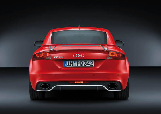 Audi TT RS Plus: le immagini