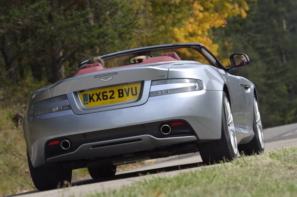 Aston Martin DB9