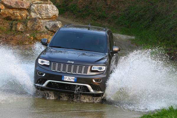 Jeep Grand Cherokee, coniuga lusso e confort con qualità di marcia off-road
