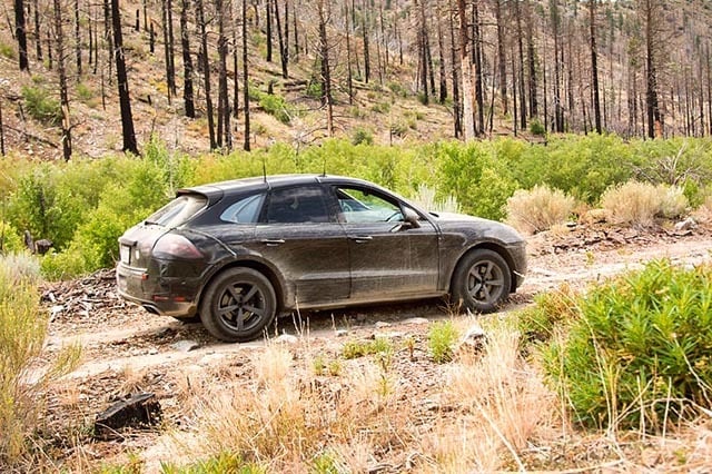 Porsche Macan, nuove foto ufficiali