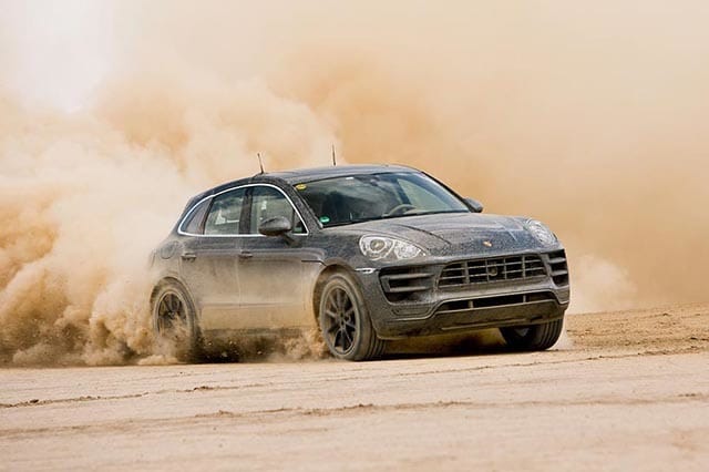 Porsche Macan, nuove foto ufficiali