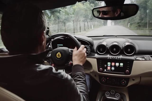 Apple CarPlay, esordio su una Ferrari FF italiana