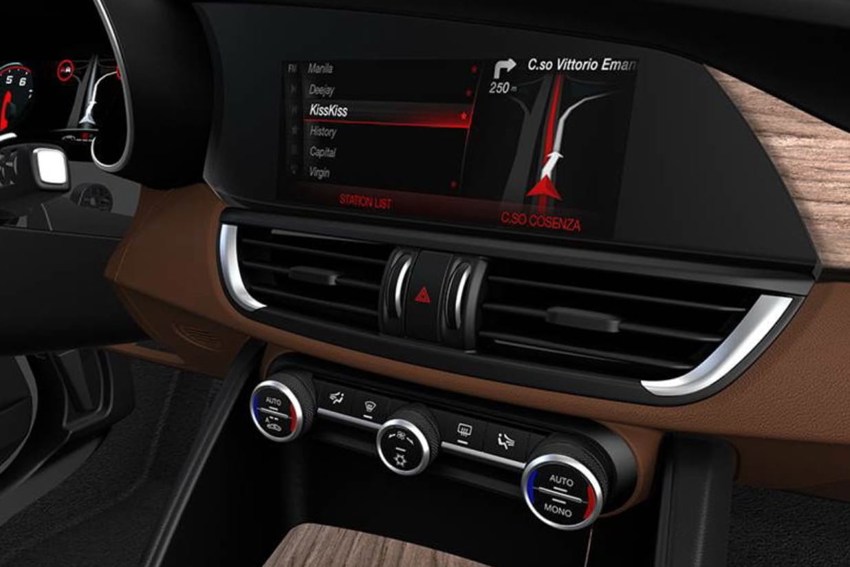 Alfa Romeo Giulia, gli interni