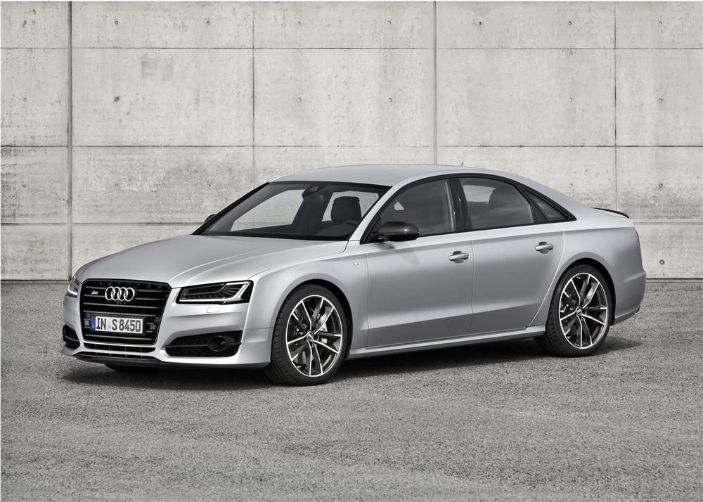 Audi S8 plus, V8 4.0 da 605 cavalli