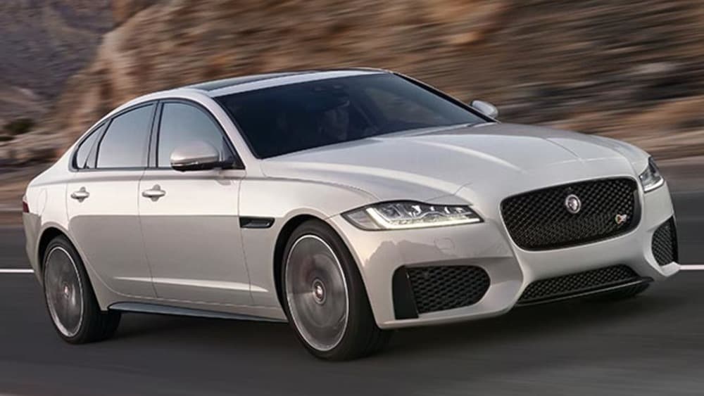 Nuova Jaguar XF S