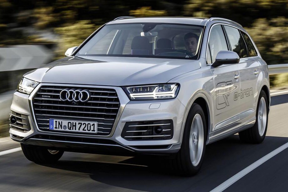 Audi Q7 e-tron, primo test su strada