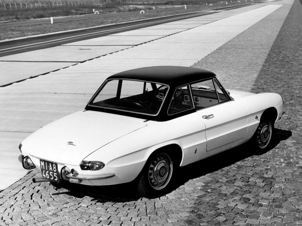 Alfa Romeo Spider, 50 anni di scoperte del Biscione