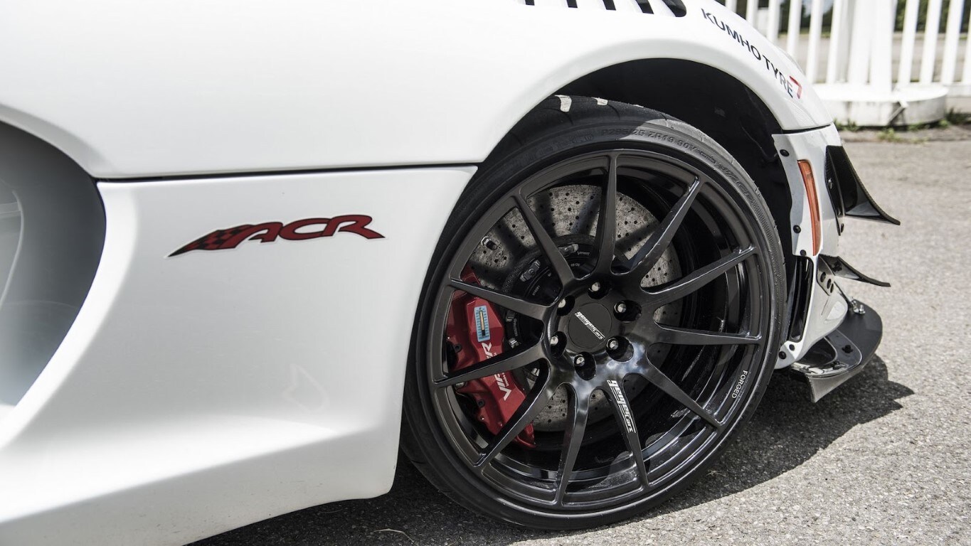 Viper ACR, GeigerCars pompa il V10: foto