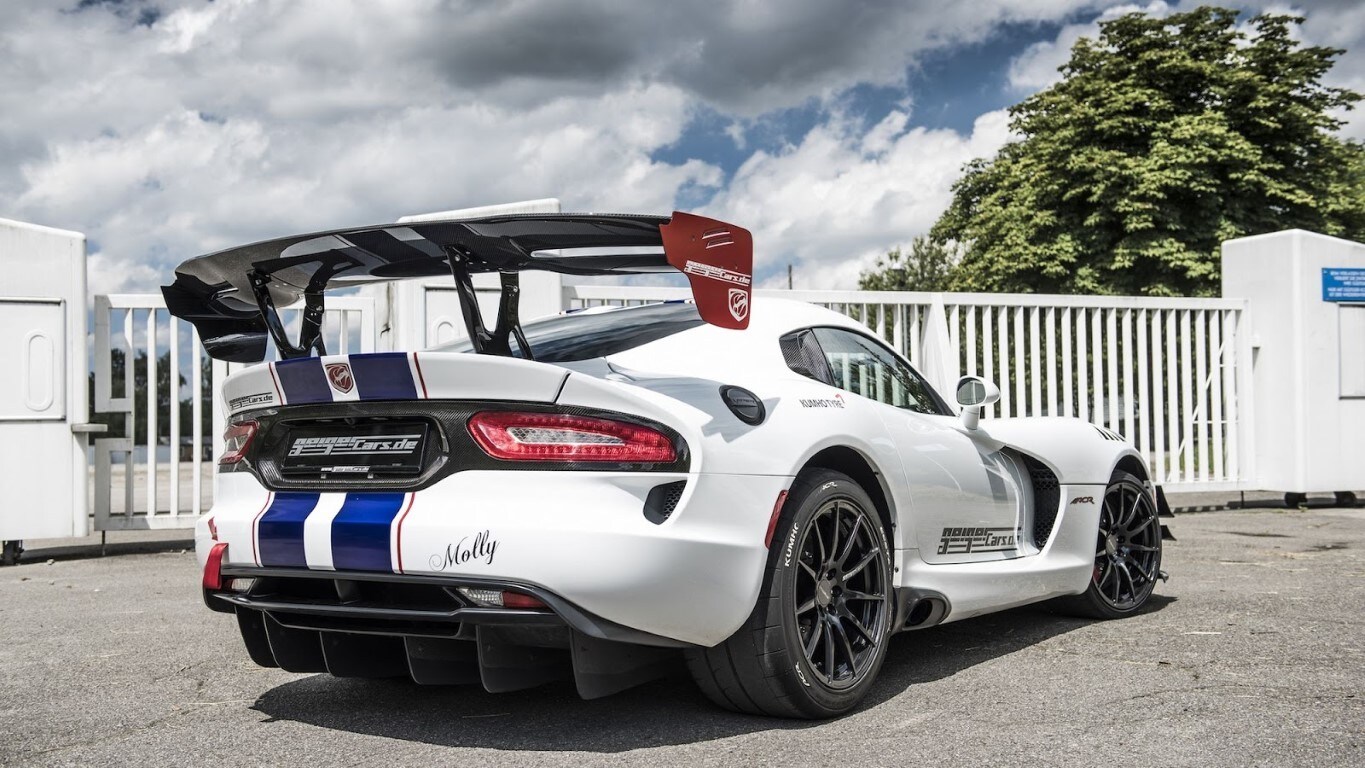 Viper ACR, GeigerCars pompa il V10: foto