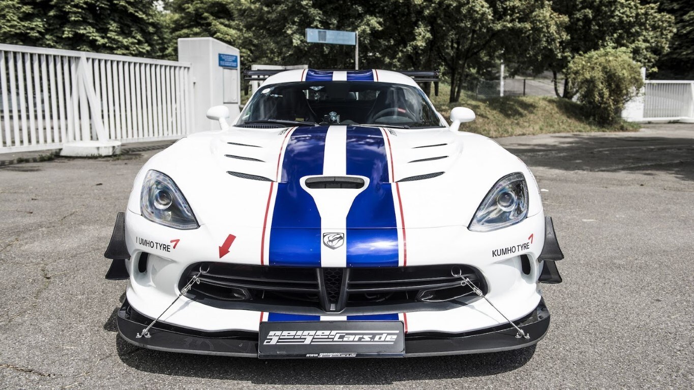 Viper ACR, GeigerCars pompa il V10: foto