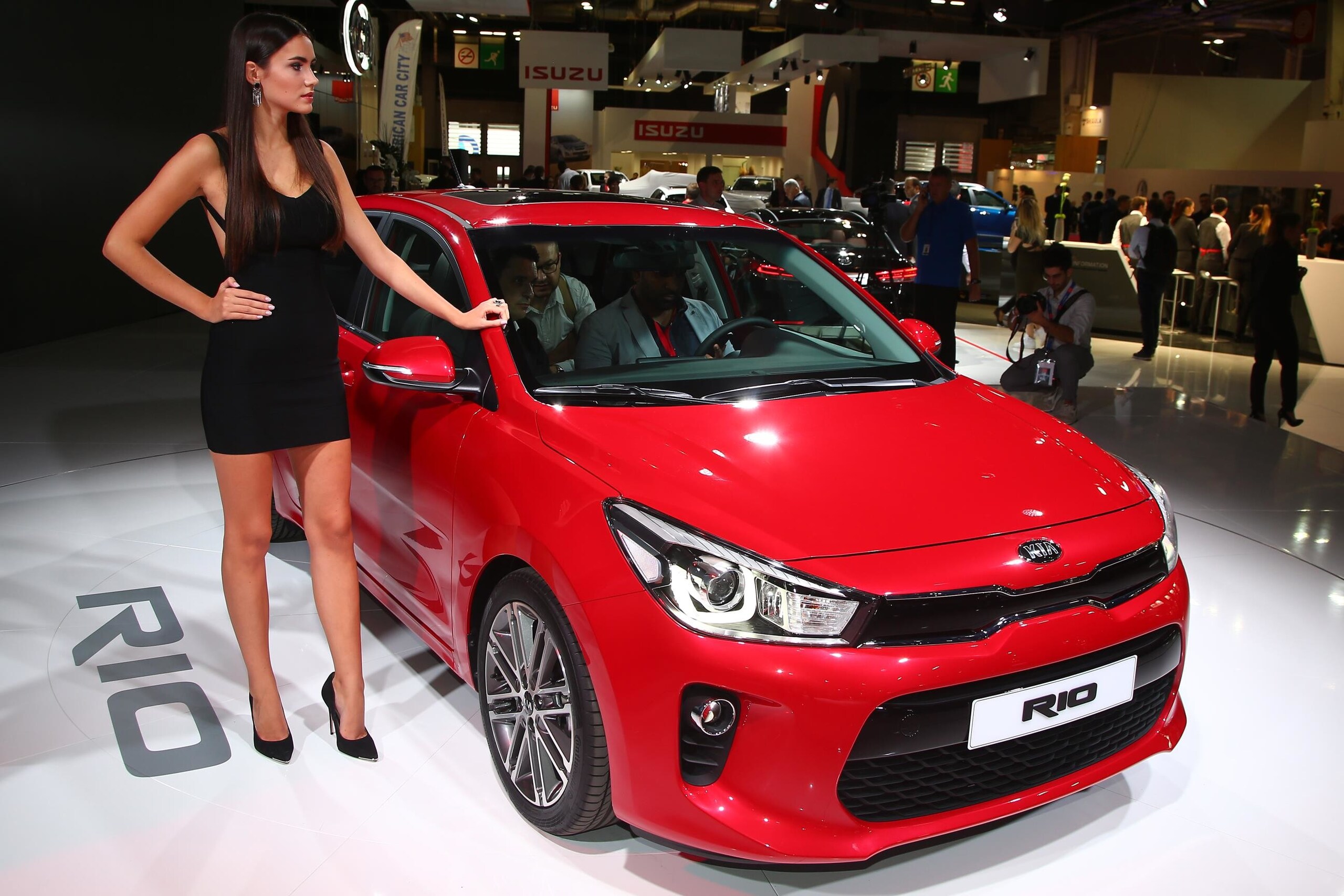 Nuova Kia Rio al Salone di Parigi 2016, le foto