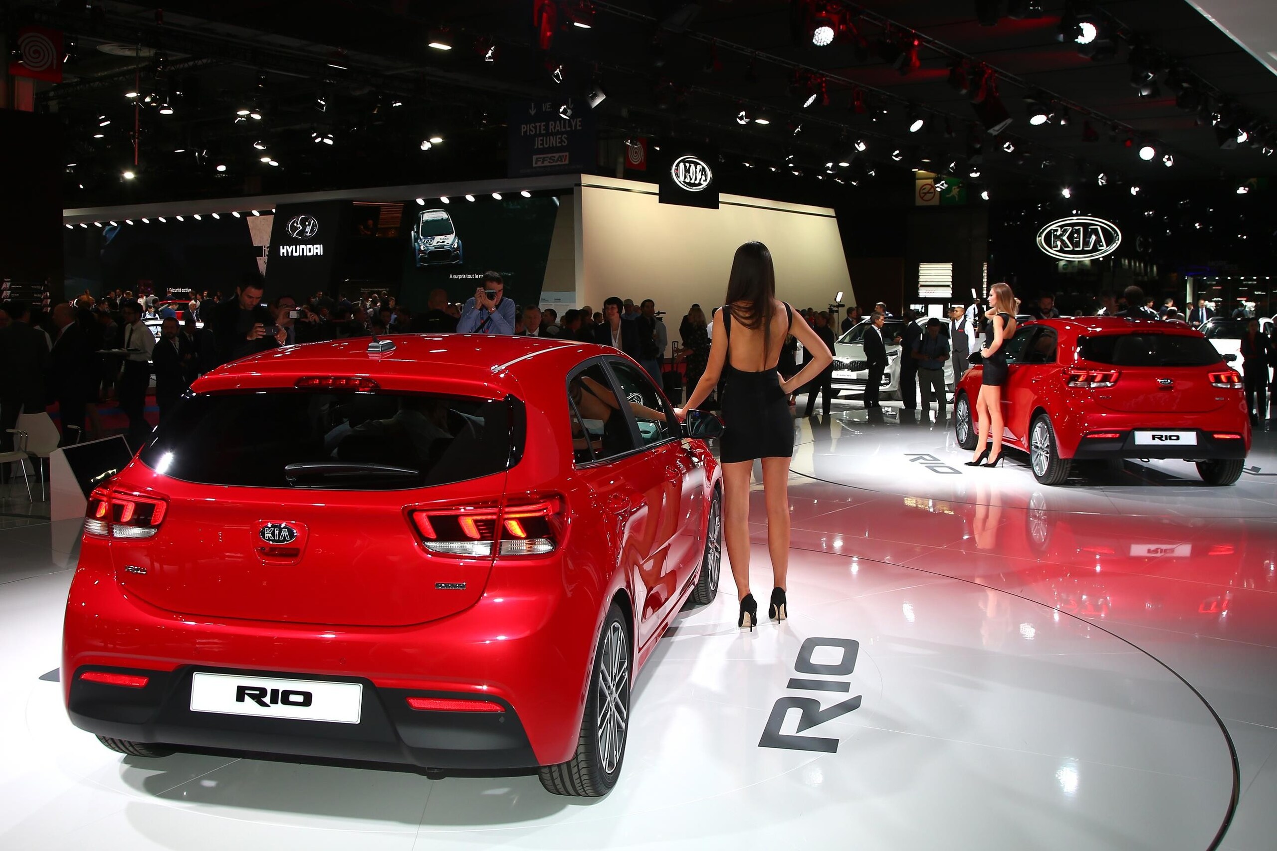 Nuova Kia Rio al Salone di Parigi 2016, le foto