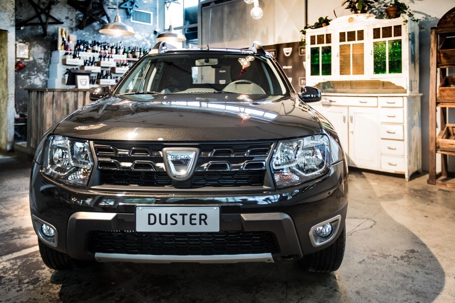 Dacia Duster Black Shadow: foto e prezzi