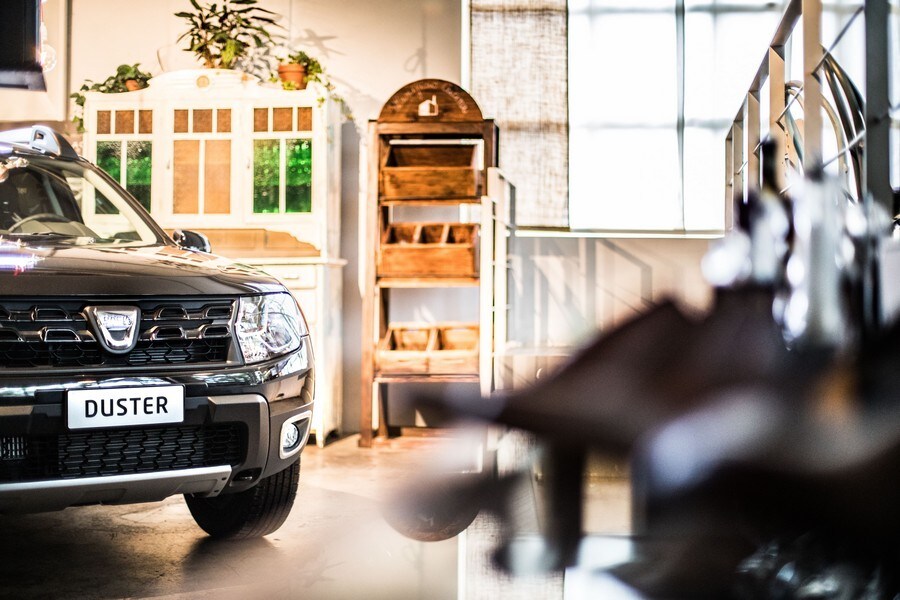 Dacia Duster Black Shadow: foto e prezzi
