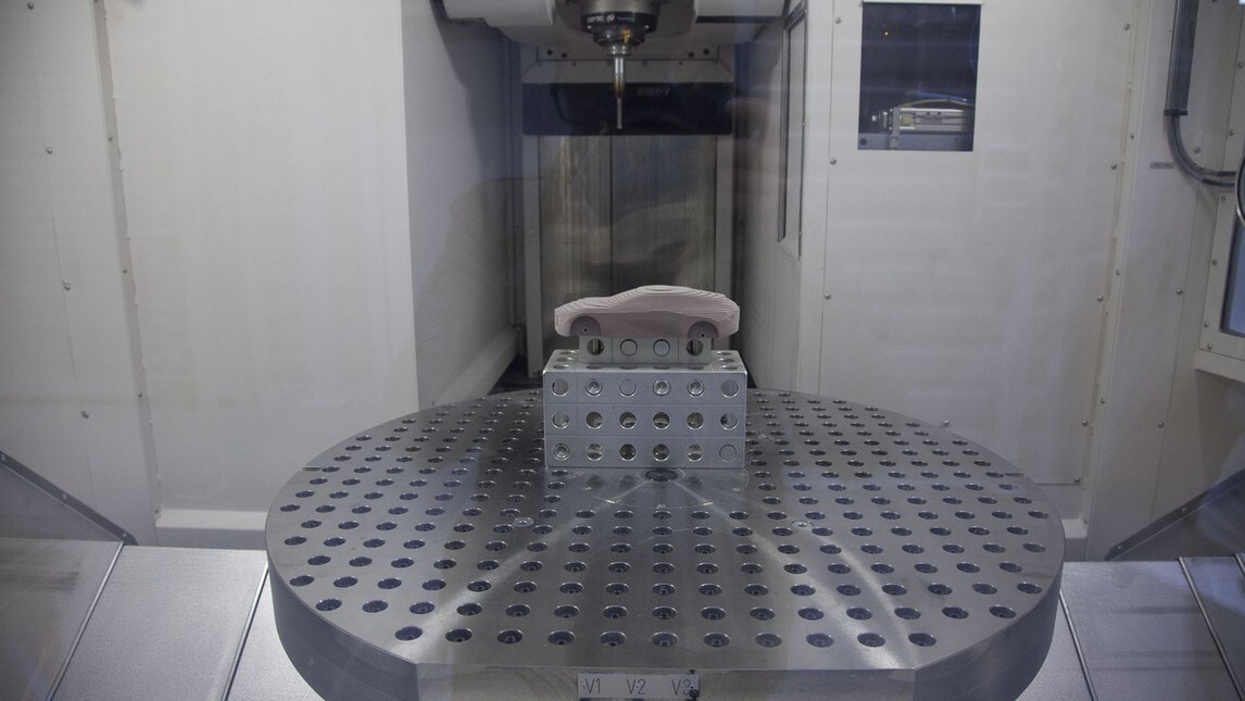 Opel, i 50 anni del design center