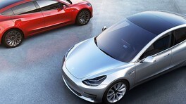 Tesla Model 3, all'inizio si potranno scegliere solo colori e cerchi
