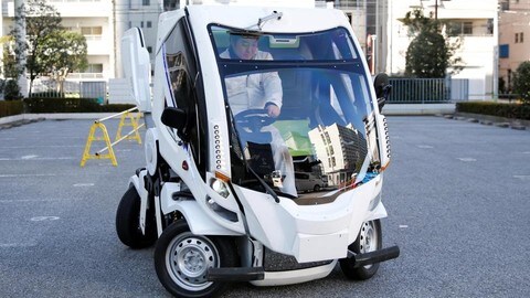 Earth-1, la robot car giapponese da 70.000 euro