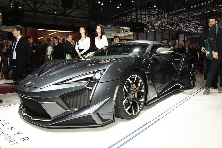W Motors Fenyr Supersport: foto