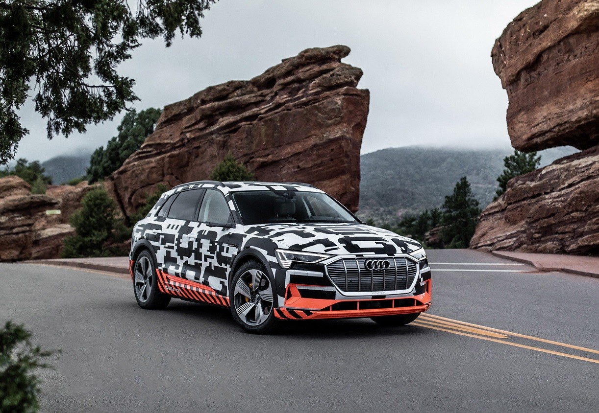 Audi e-tron Prototype, il recupero si fa in tre