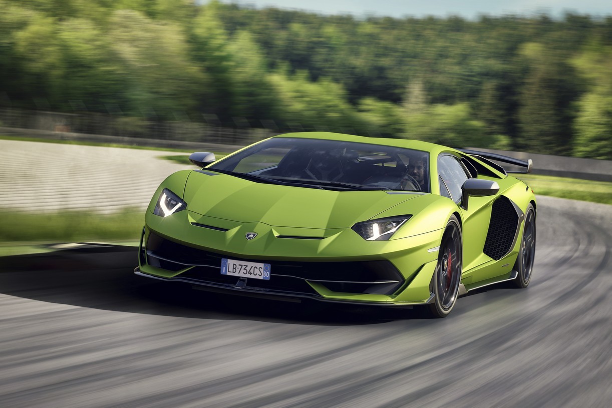 Lamborghini Aventador SVJ mette le ALA