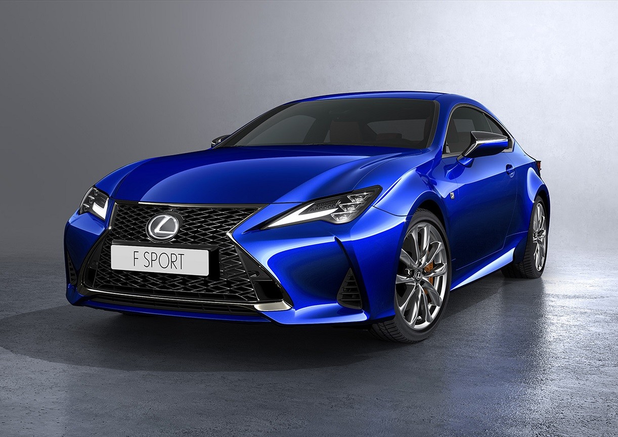 Lexus RC, restyling nel segno delle prestazioni