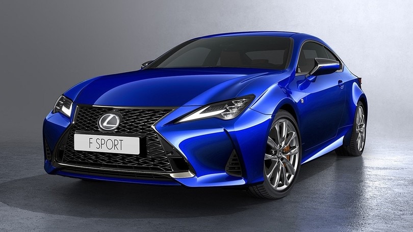 Lexus RC, restyling nel segno delle prestazioni