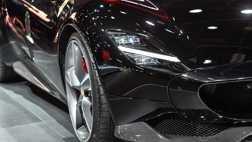 Mondial Auto Paris 2018, Ferrari Monza SP1 e SP2: foto