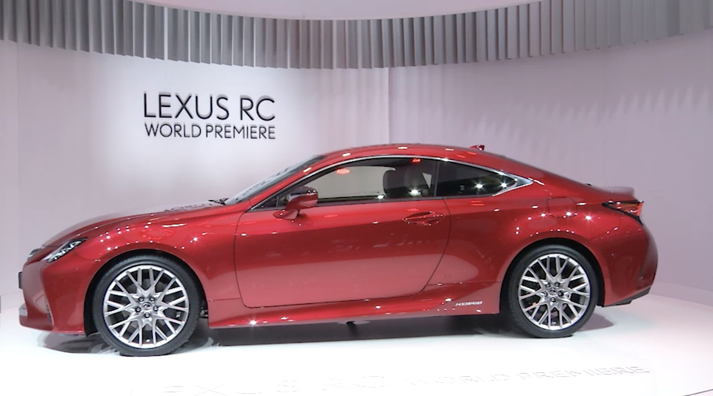 Mondial dell'auto di Parigi,  Lexus RC