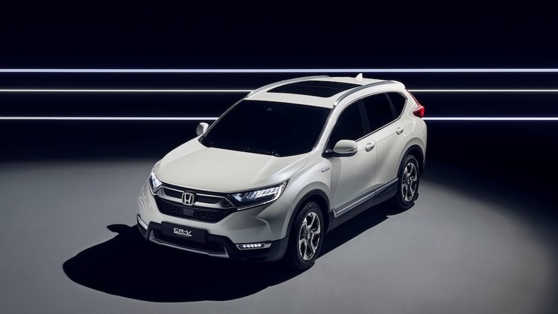 CR-V, Honda molla il Diesel per l'ibrido intelligente