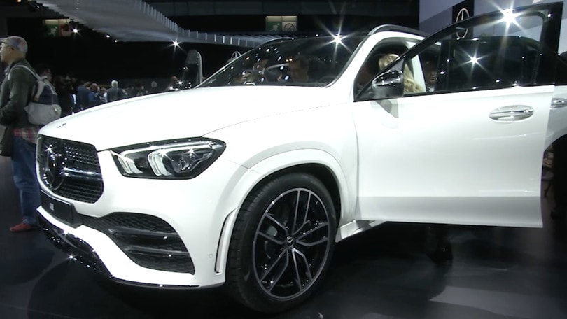 Parigi 2018 - Mercedes EQC - inervista a Eugenio Blasetti