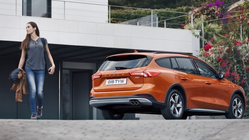 Ford Focus Active wagon: foto