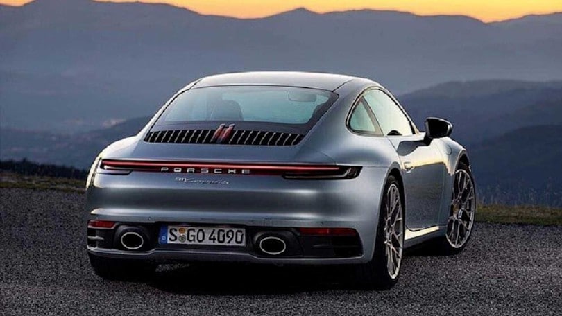 Nuova Porsche 911 brucia sul tempo la 992