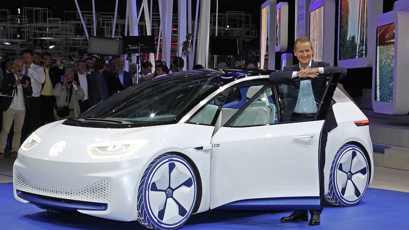 Volkswagen a tutto elettrico: nel 2033 l'estinzione delle auto convenzionali
