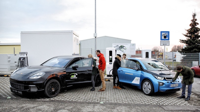Porsche e BMW, ricarica ultraveloce con FastCharge