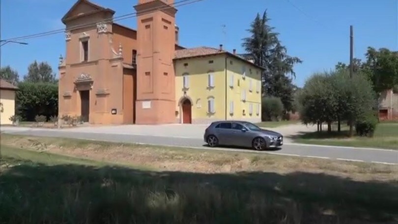 Mercedes Classe A: fascino ed eleganza