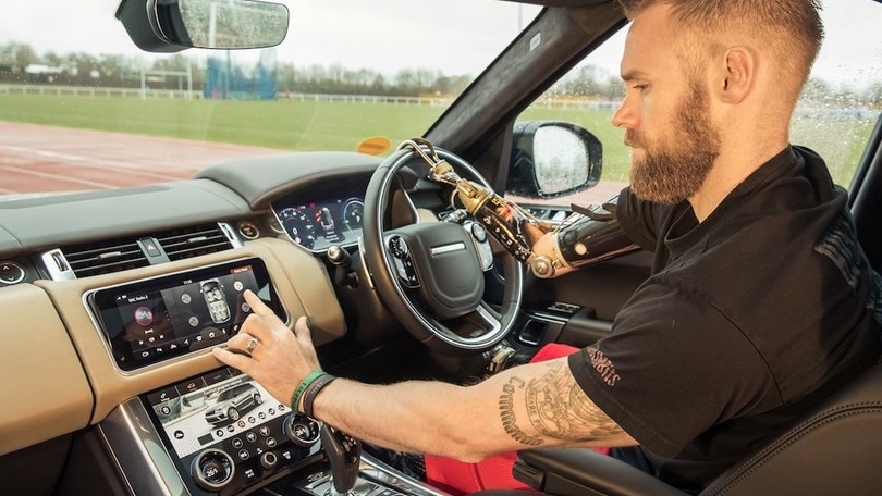 Jaguar-Land Rover, portiere hi-tech con Mobility