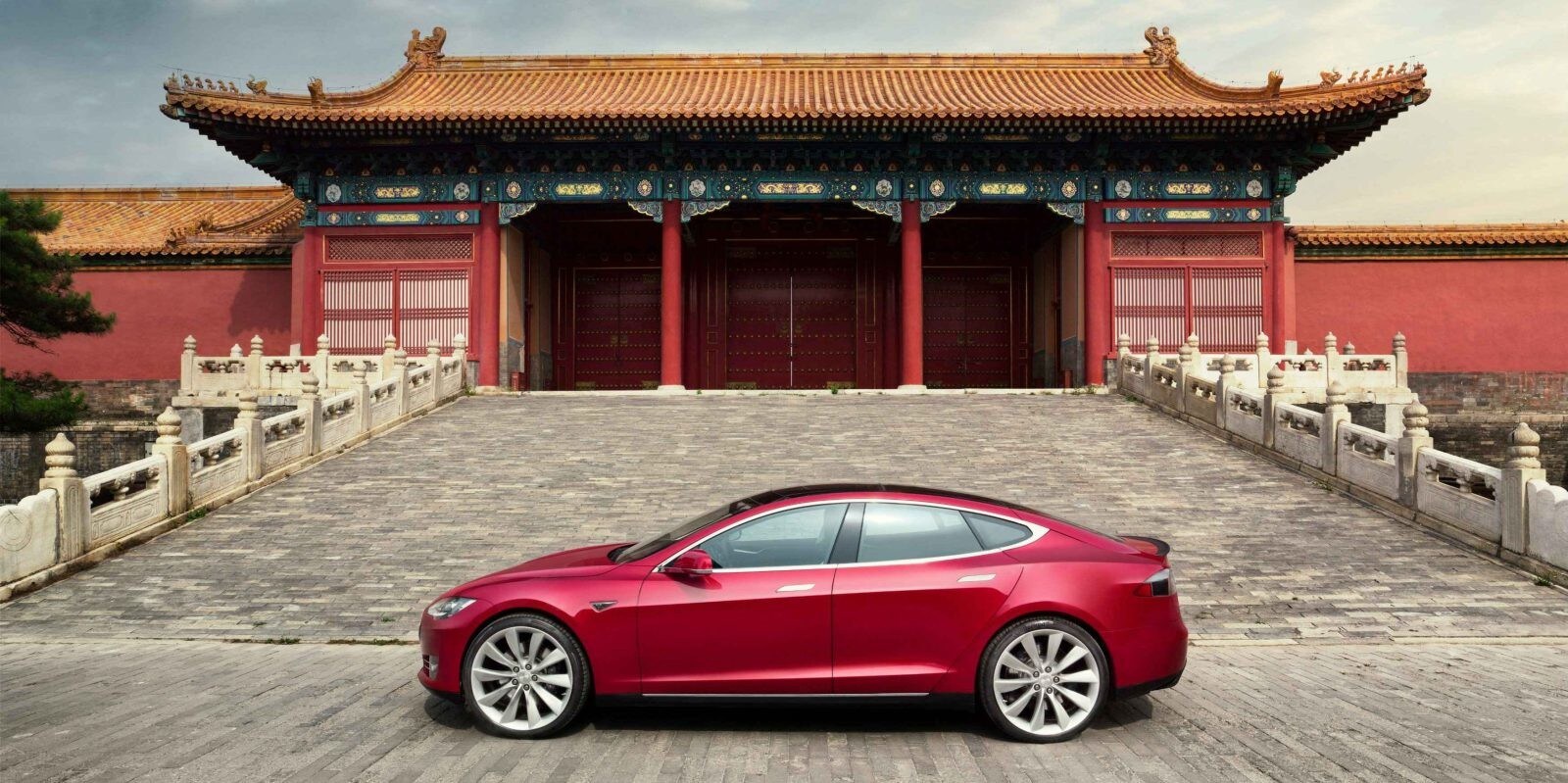 Tesla, Gigafactory anche in Cina