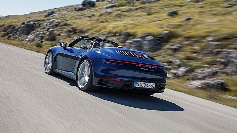 Nuova Porsche 911 Cabriolet: foto