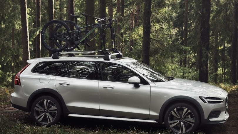 VIDEO | Nuova Volvo V60 Cross Country, test