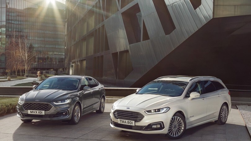 Ford Mondeo, Wagon Hybrid e nuovi EcoBlue Diesel al debutto